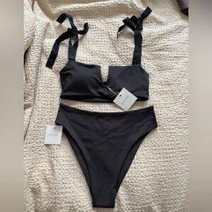 Divino Seas Ana Nera Swim Set